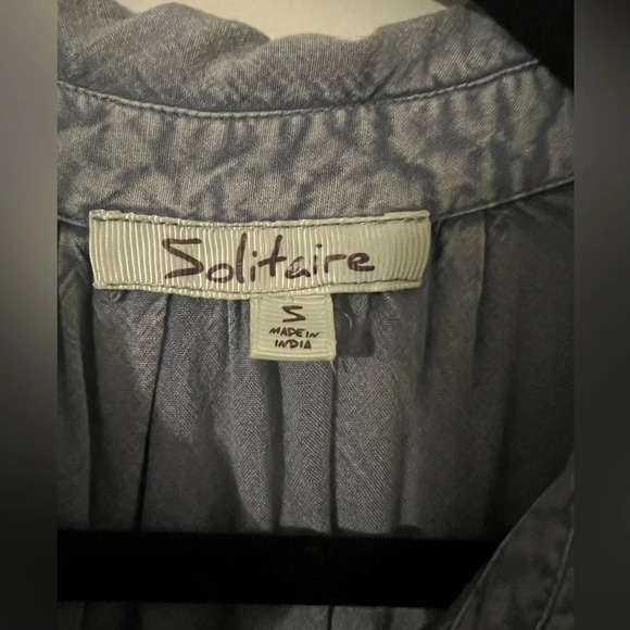 Solitaire Top Women's small  Blue Denim Embroidery Boho Peasant Hi Lo Hem (J124) - Picture 3 of 8